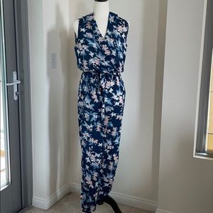 NWT VICI SIZE LARGE FLORAL JUMPER/ROMPER